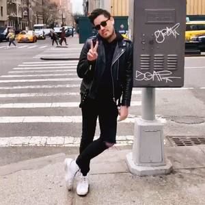 Meet your Posher, Carter